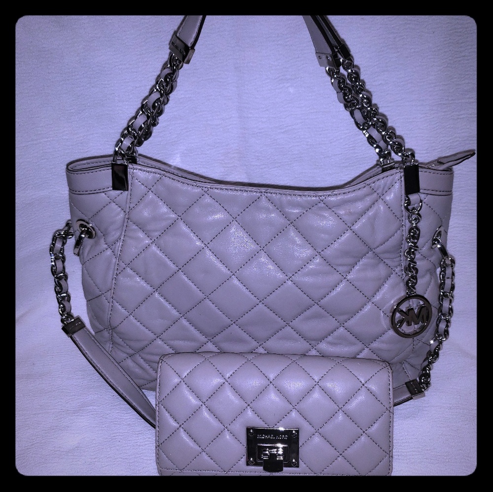 Michael Kors Quilted leather Grey purse and wallet